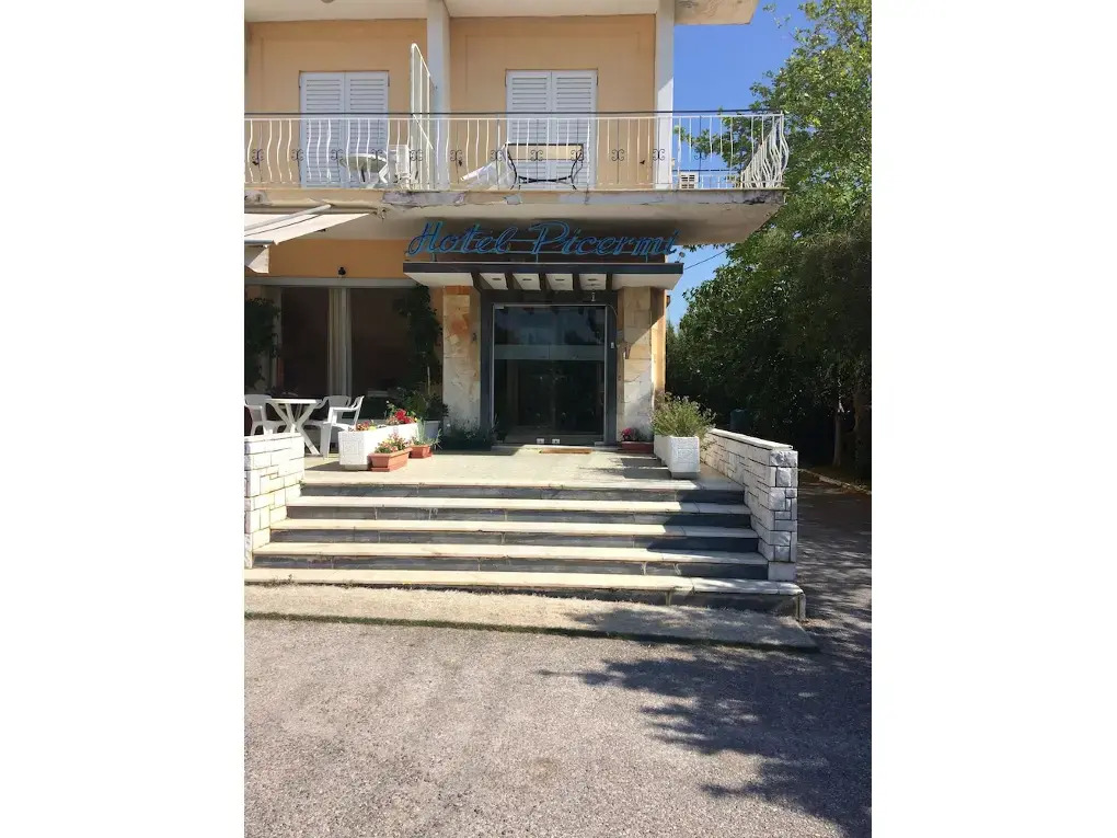 Pikermi Hotel