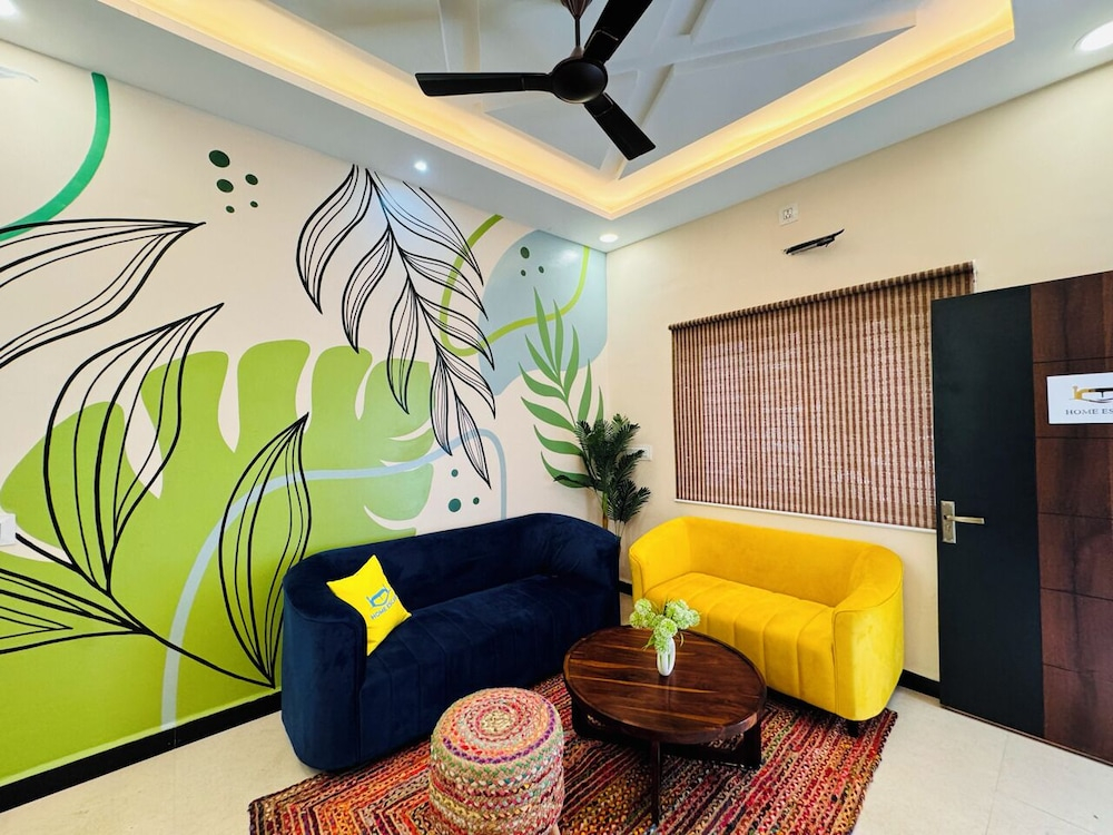 Home Escape 2BHK Retreat Pvt Home