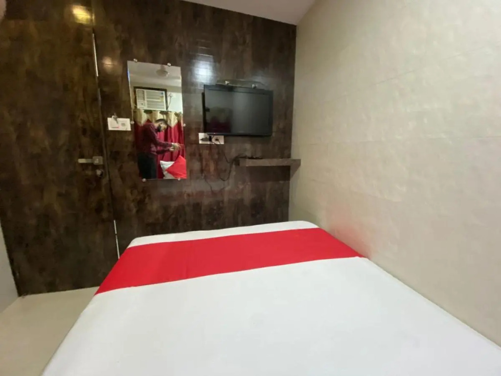 Hotel Paris Residency