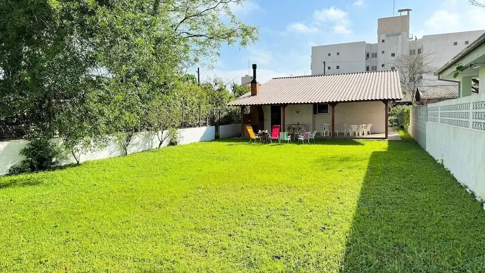 Casa Aconchegante a 100 metros da praia