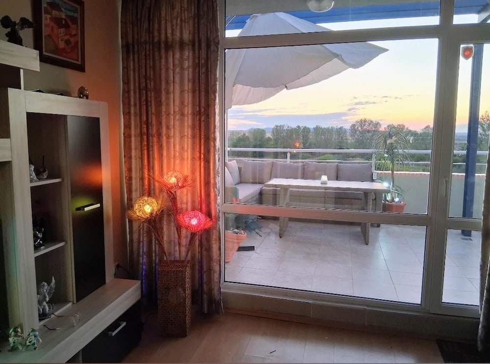 Sunny Beach Retreat for Two