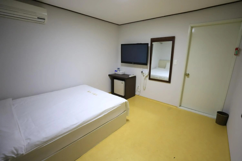 Twins Hotel
