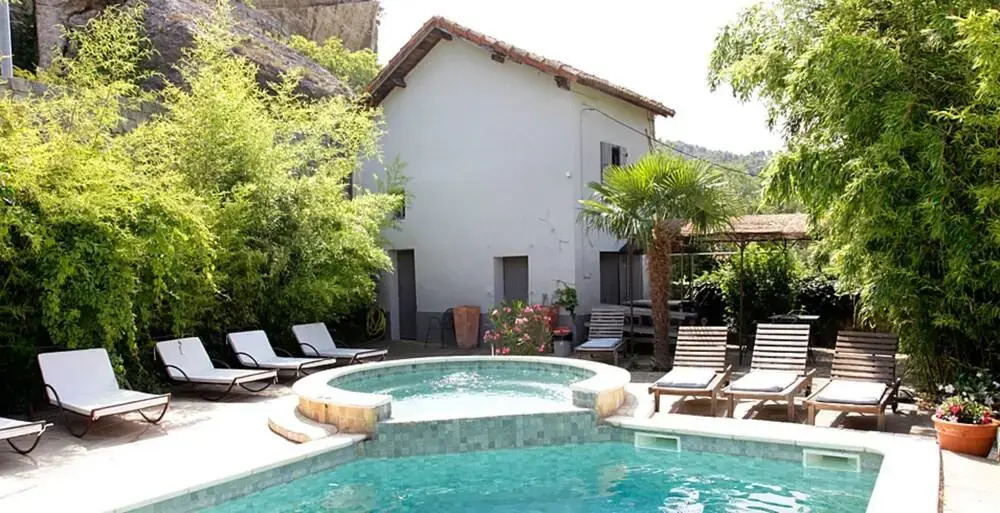 Hôtel la Fête en Provence
