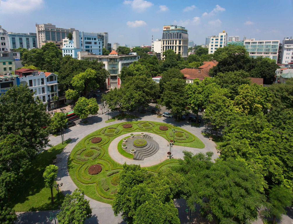 Hilton Hanoi Opera