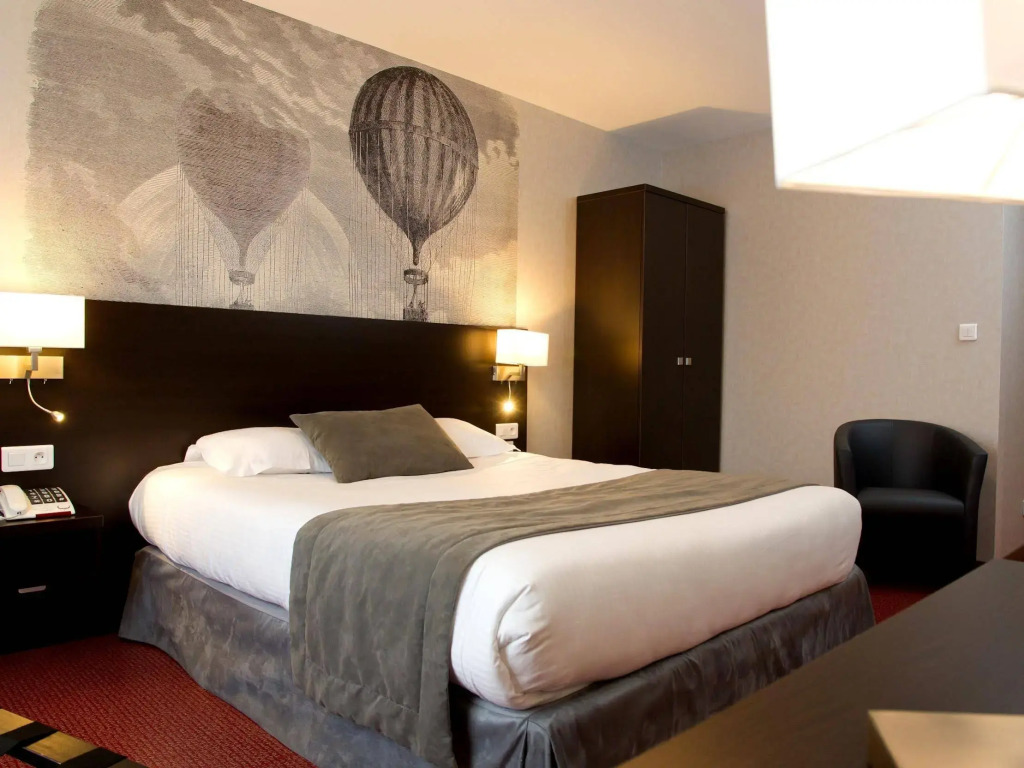 Logis Hôtel - La Chambre dAmiens