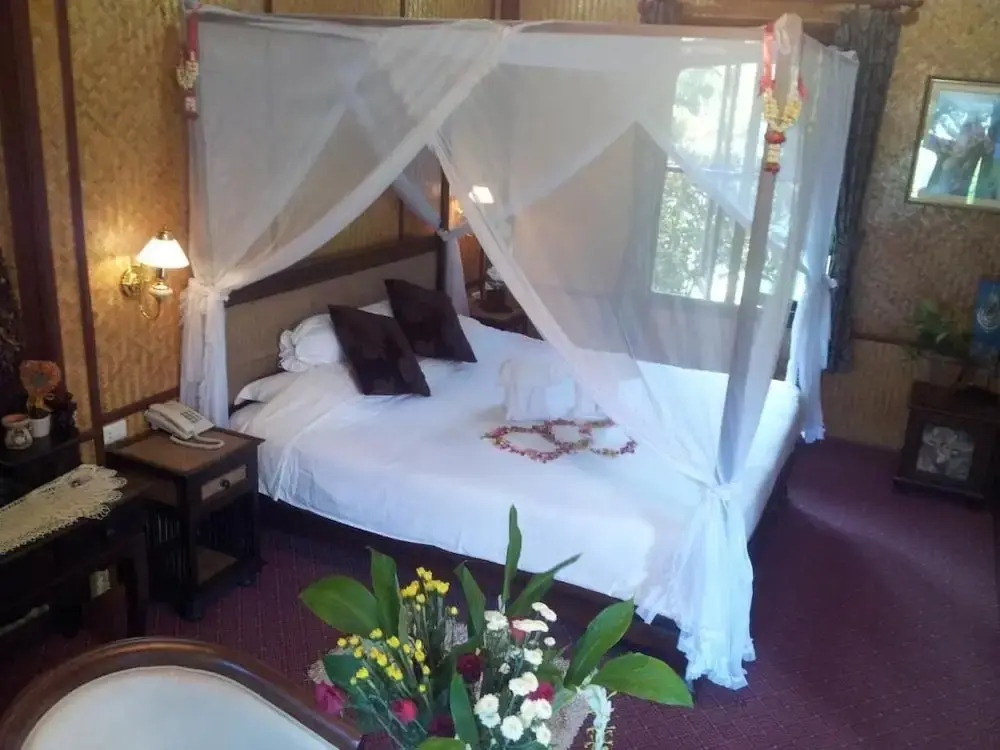 Viang Yonok Hotel, Restaurant, Sports Club