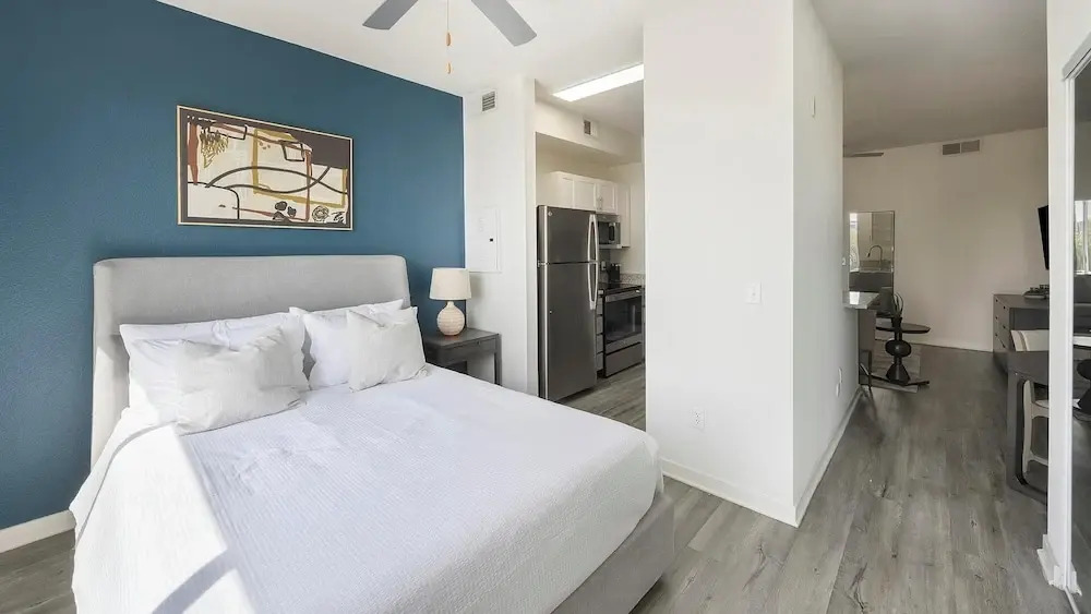 Landing Furnished Apartments near University Heights