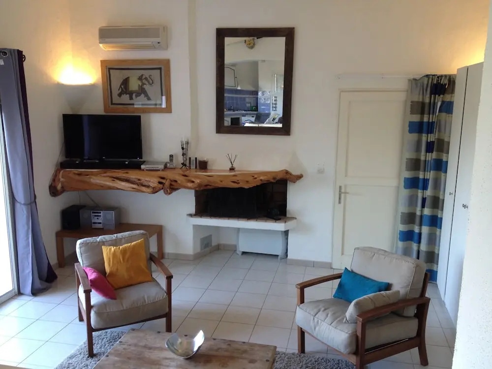 Villa et piscine privée vue mer