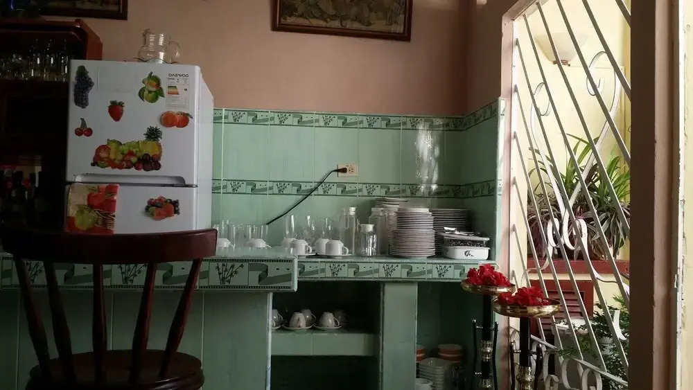 Hostal Hilda J YP