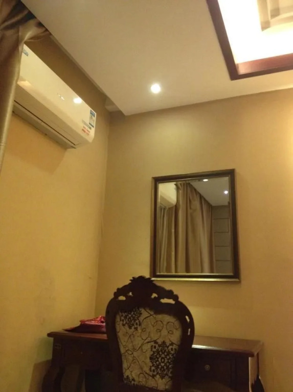 Hangzhou Dushi Yunduan Hotel