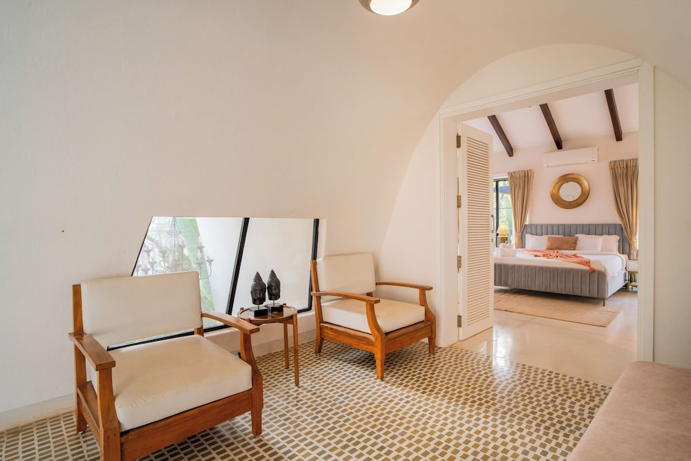 ELIVAAS Bogenvilla Luxe 3 BHK Villa