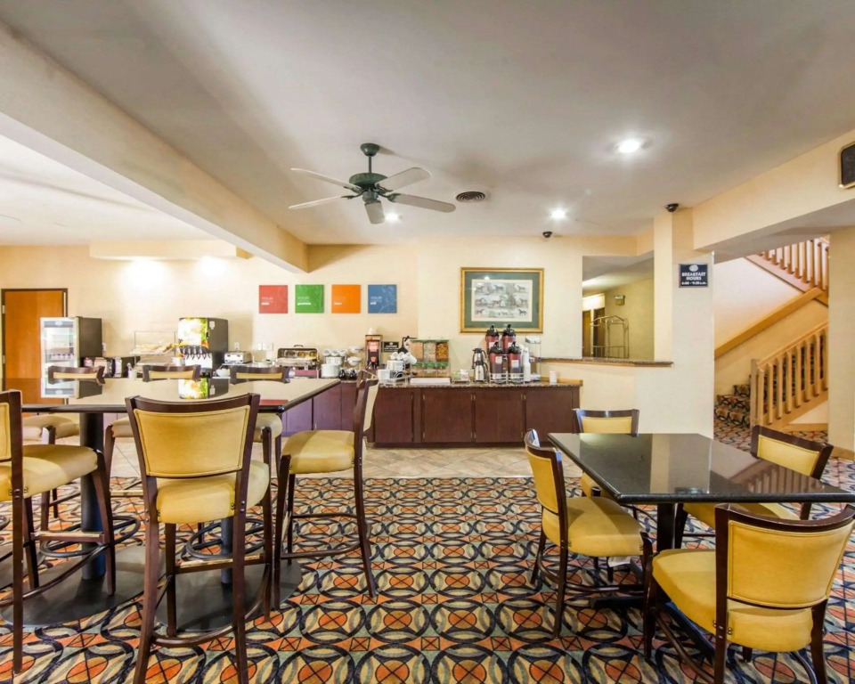 Comfort Suites London South