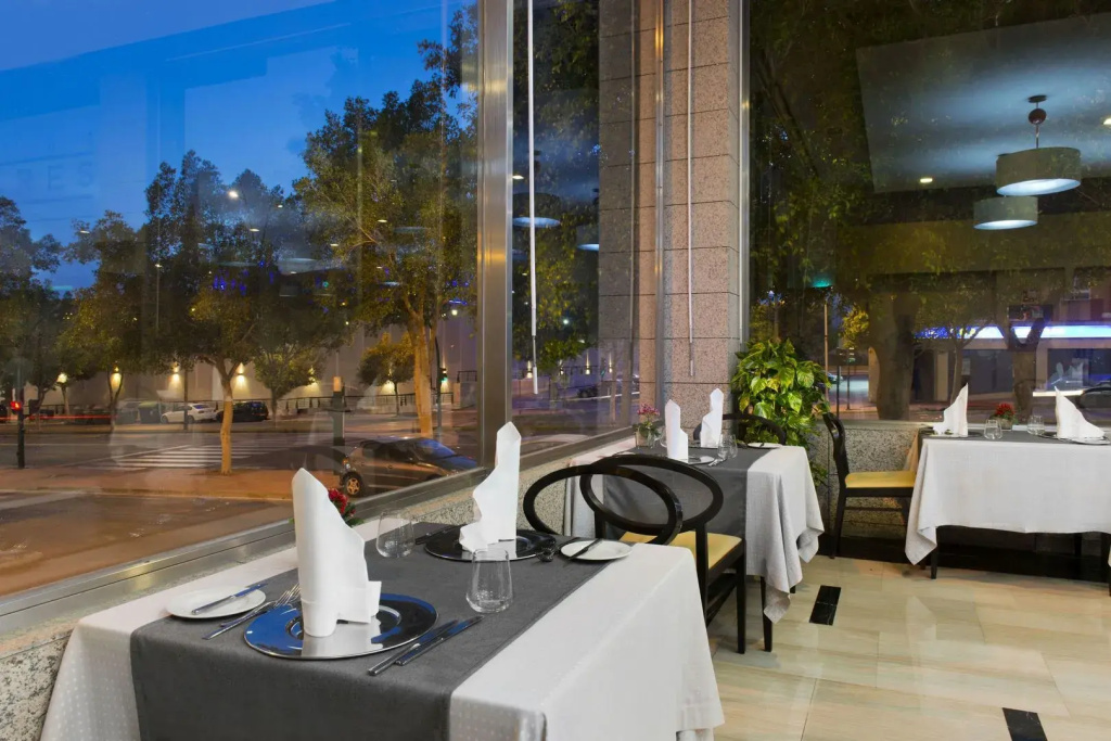 Elba Almeria Business & Convention Hotel