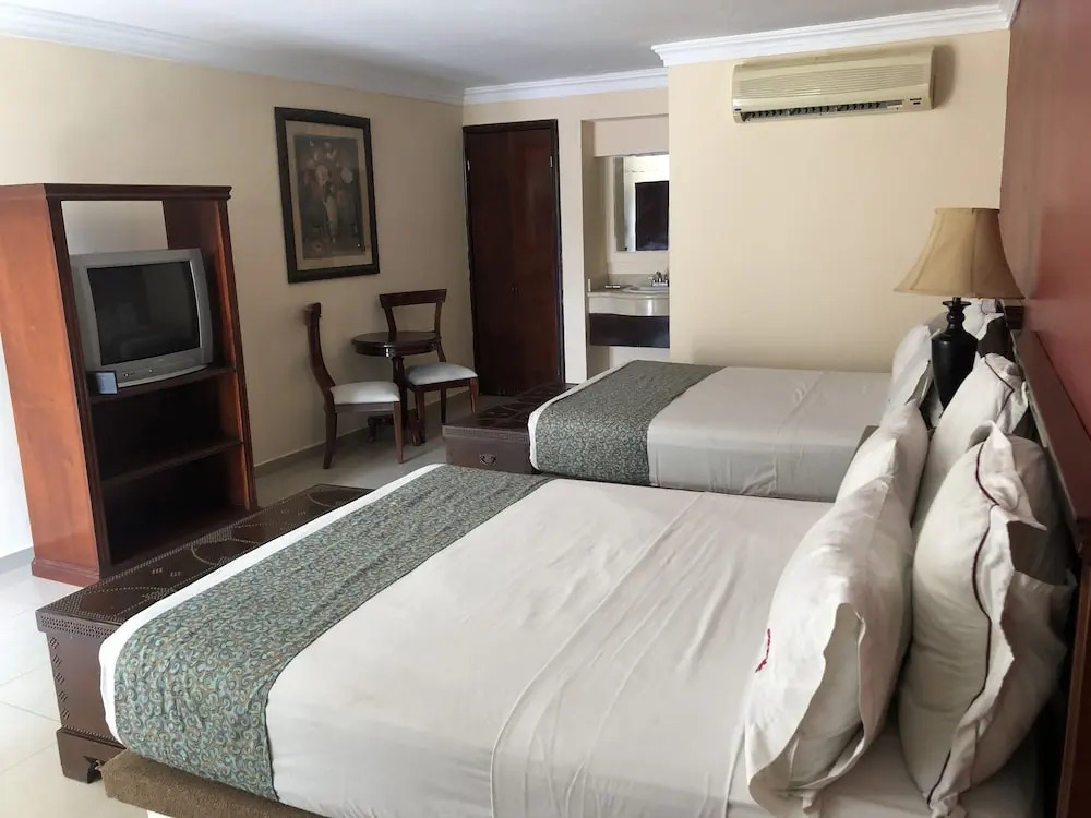 Hotel Confort Plaza
