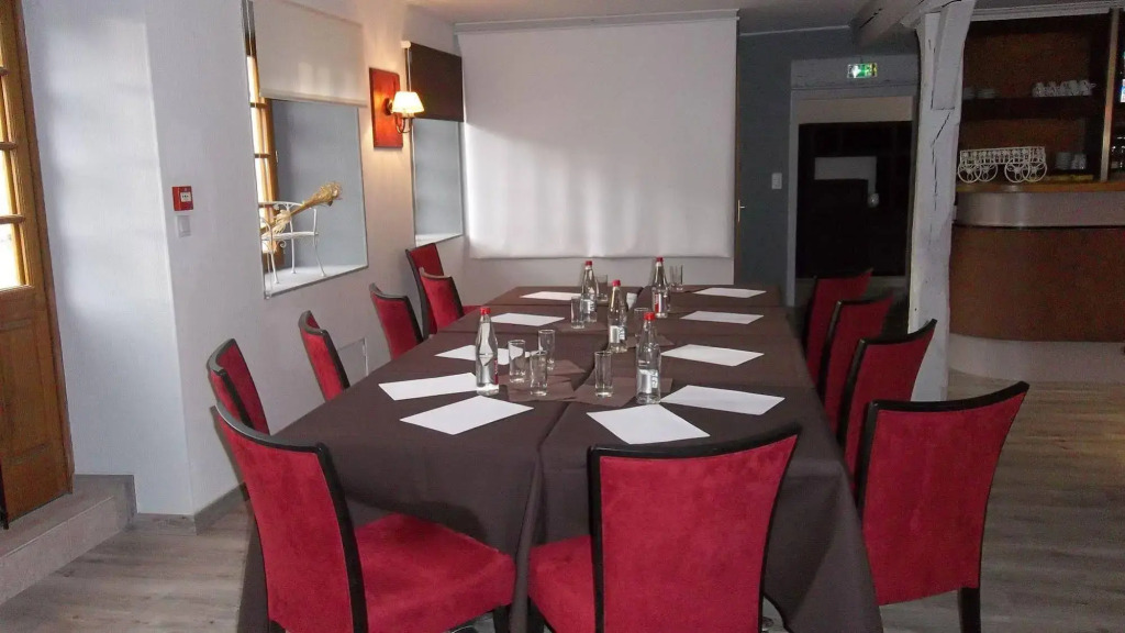 Logis LHôtel DArc