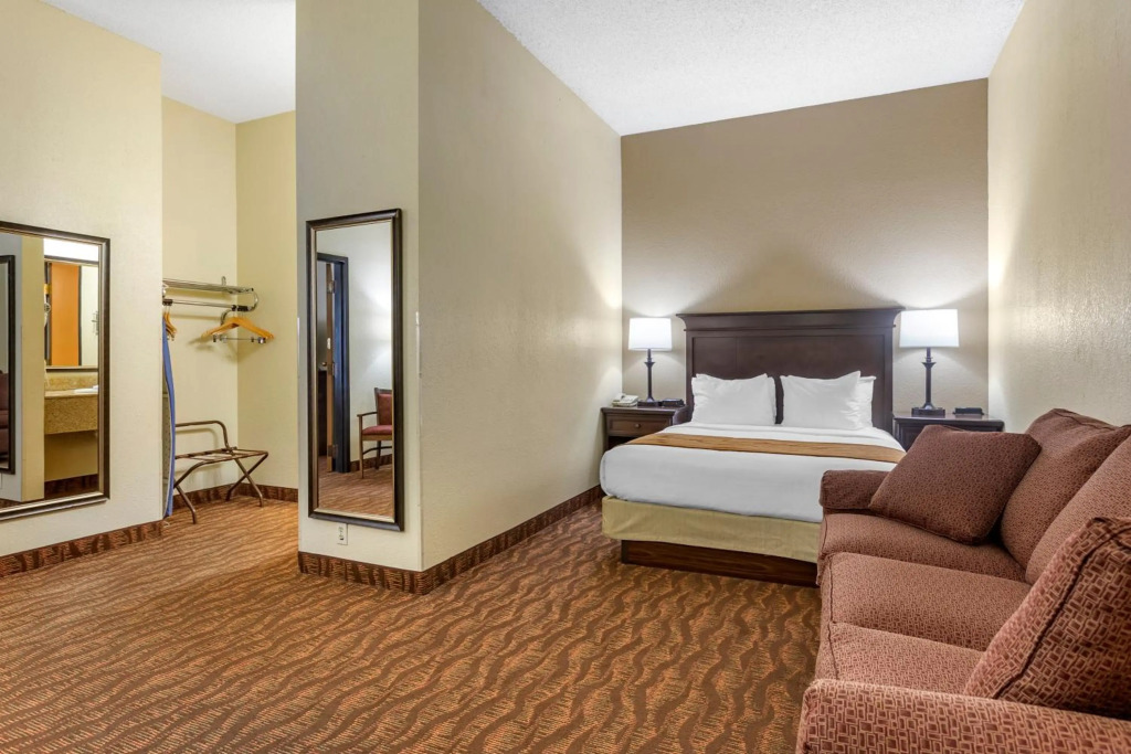 Comfort Inn at Thousand Hills