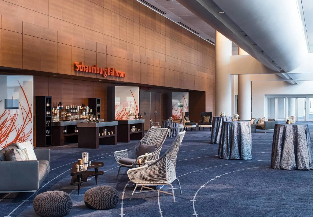 Renaissance Schaumburg Convention Center Hotel