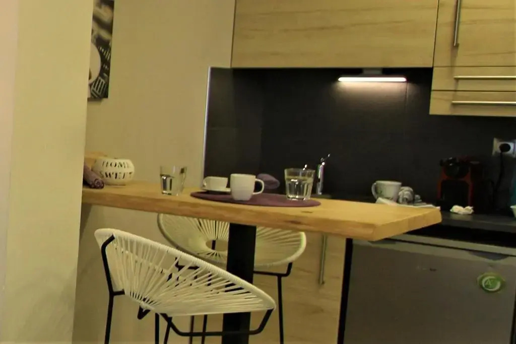 Aiolos Apartments Ermou 64 2nd Floor