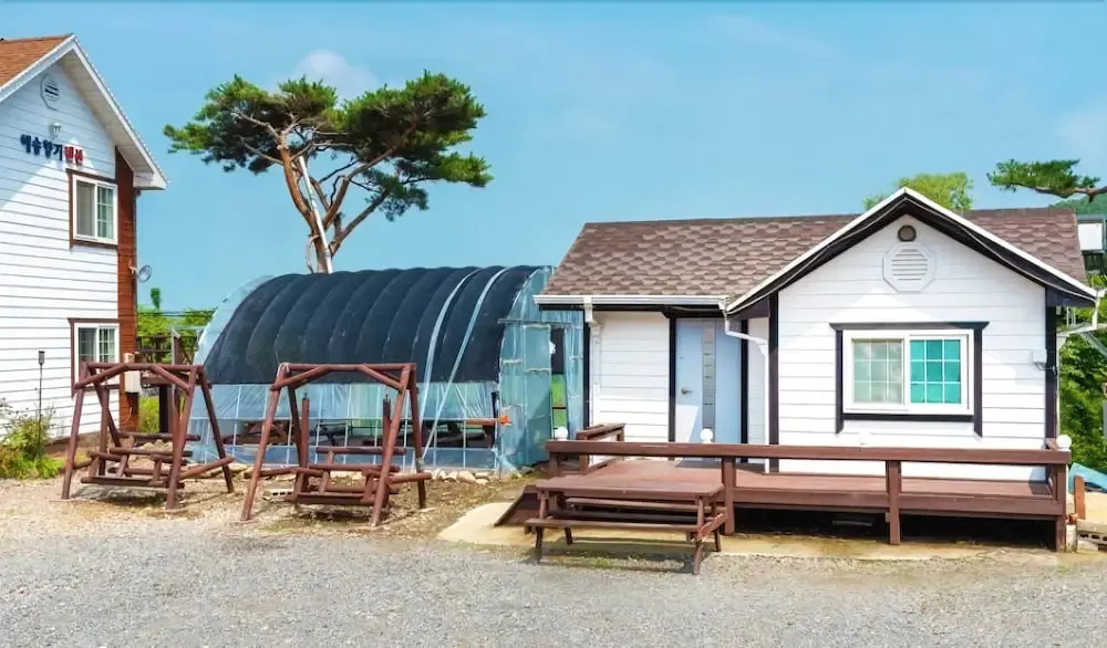 Taean Pine Scented Pension