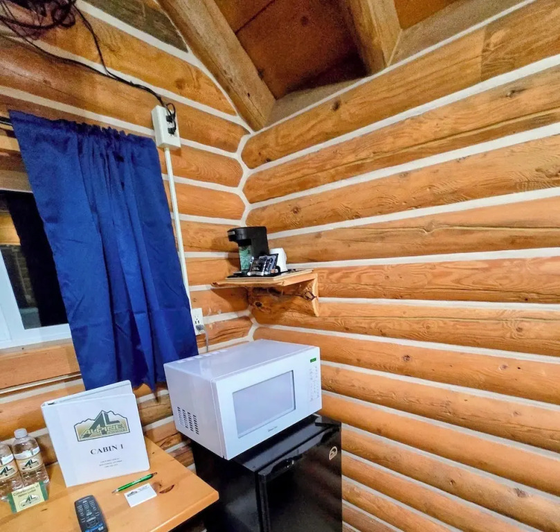 Alpine Lodge