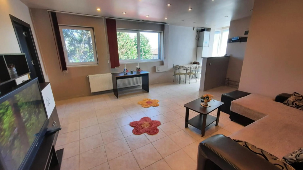Spacious, modern condo in new villa - sleeps 6