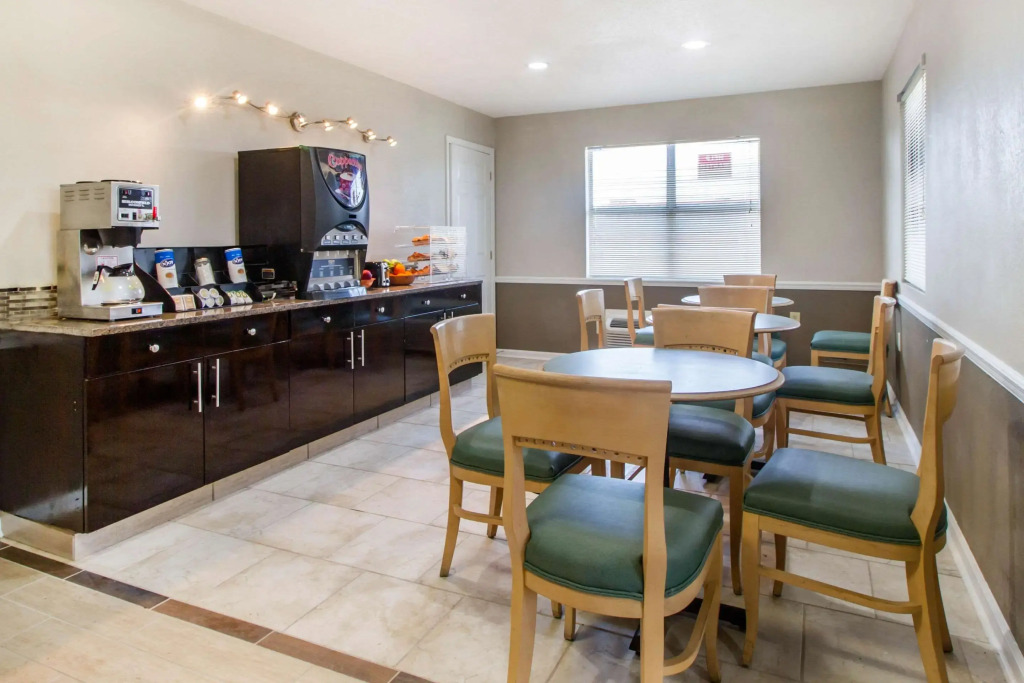 Econolodge inn