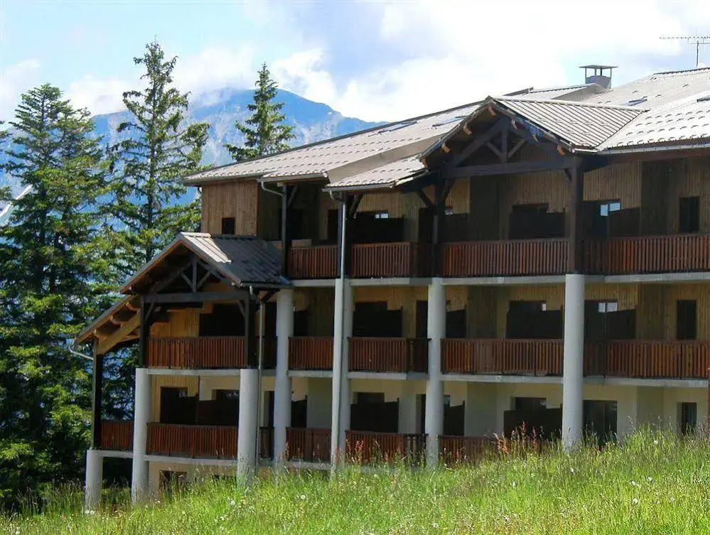 Le Blanchon Hotel