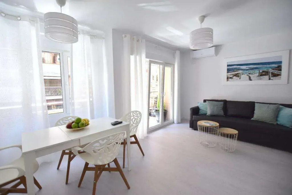 Emma Apartment Central