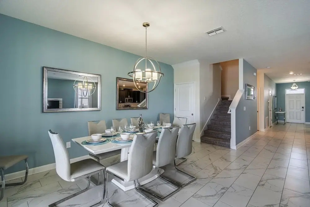 Champions Gate 1521 - Eight Bedroom Pool Home