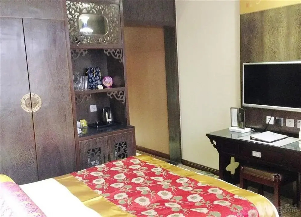 PUSHOW Hotel