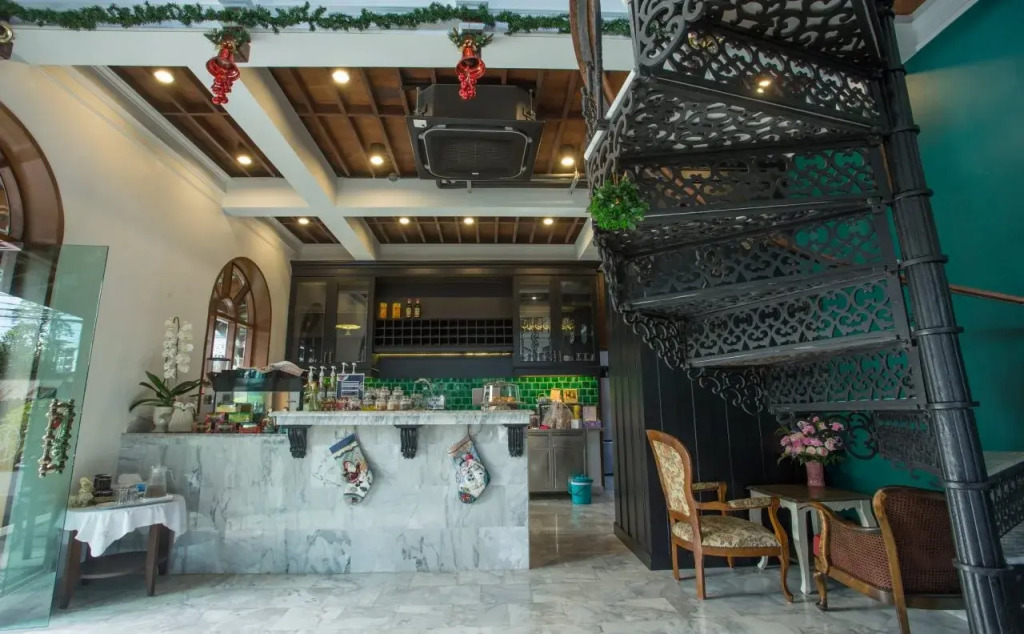 V heritage villa chiangmai