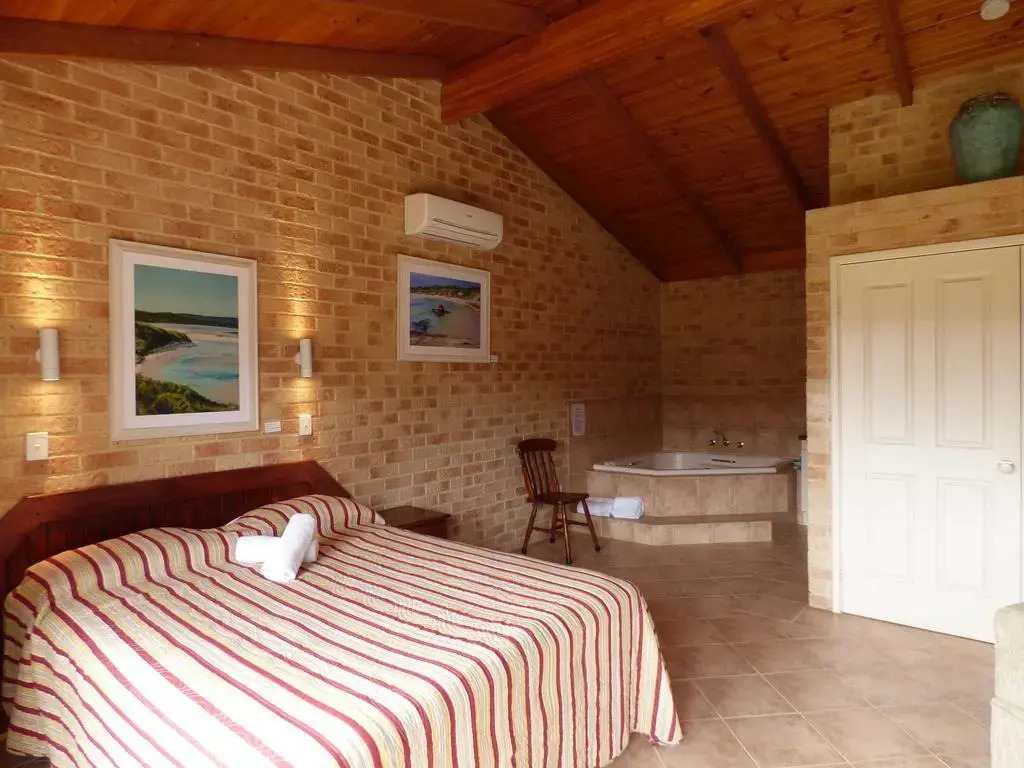 Spring Bay Villas