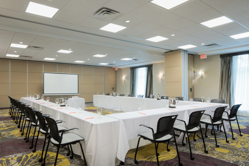 Crowne Plaza Chicago SW - Burr Ridge by IHG