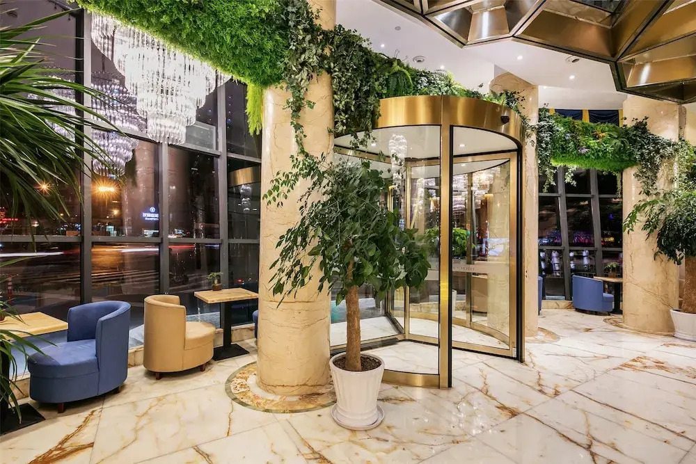 Jinchen Hotel (Hangzhou Huanglong Sports Center)