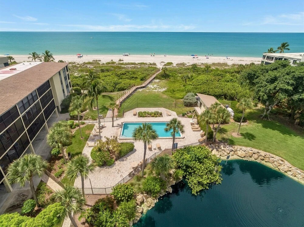 Sand Pointe 212