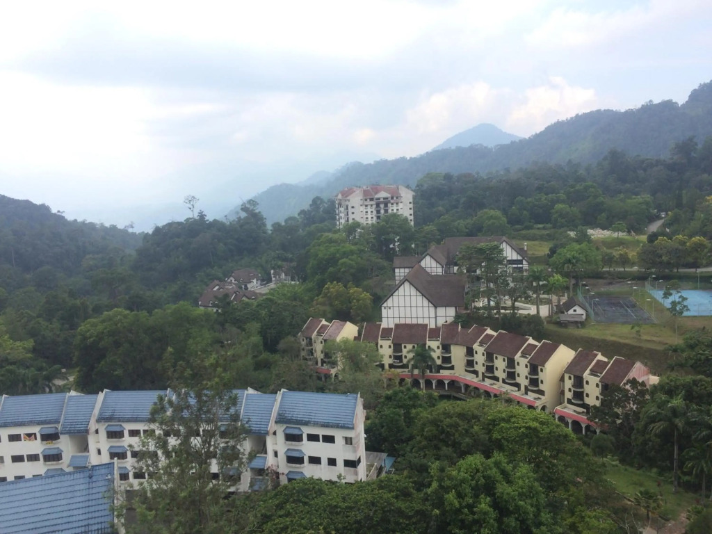 Paul 2 bedroom Kempas D2-904 or D2-804 comfort apartment