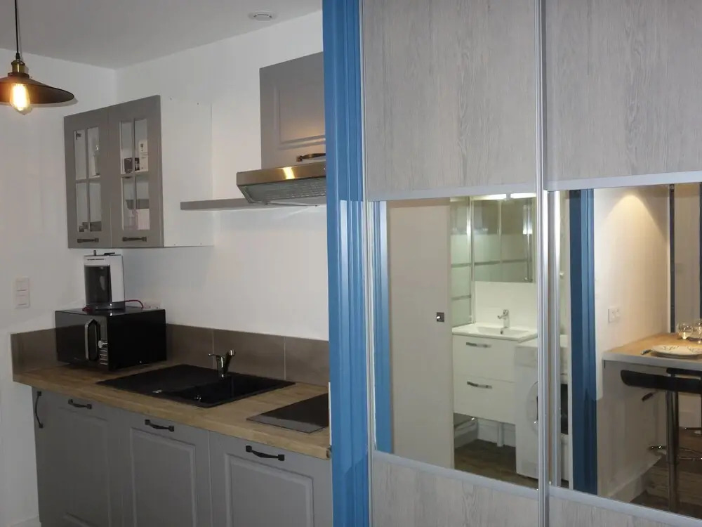 Clermont-ferrand-city-room