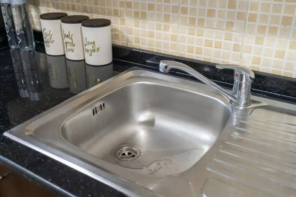 Calm Studio Apartment Right by the Golf Courses in Sports City