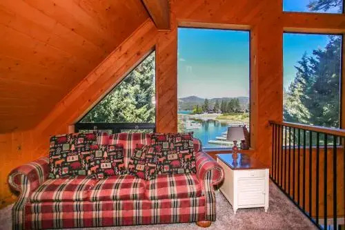 Hudson Bay Lakefront 1227 by RedAwning