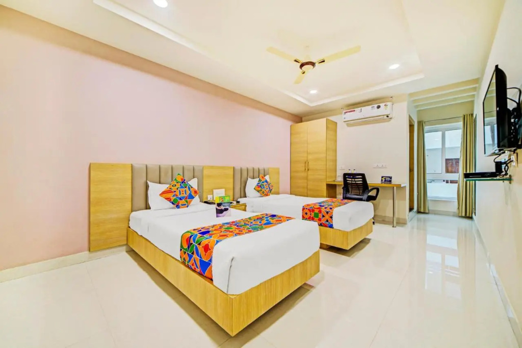 FabHotel Prime Veeraj Suites- Nr Skyview10, Lumbini Avenue, Gachibowli