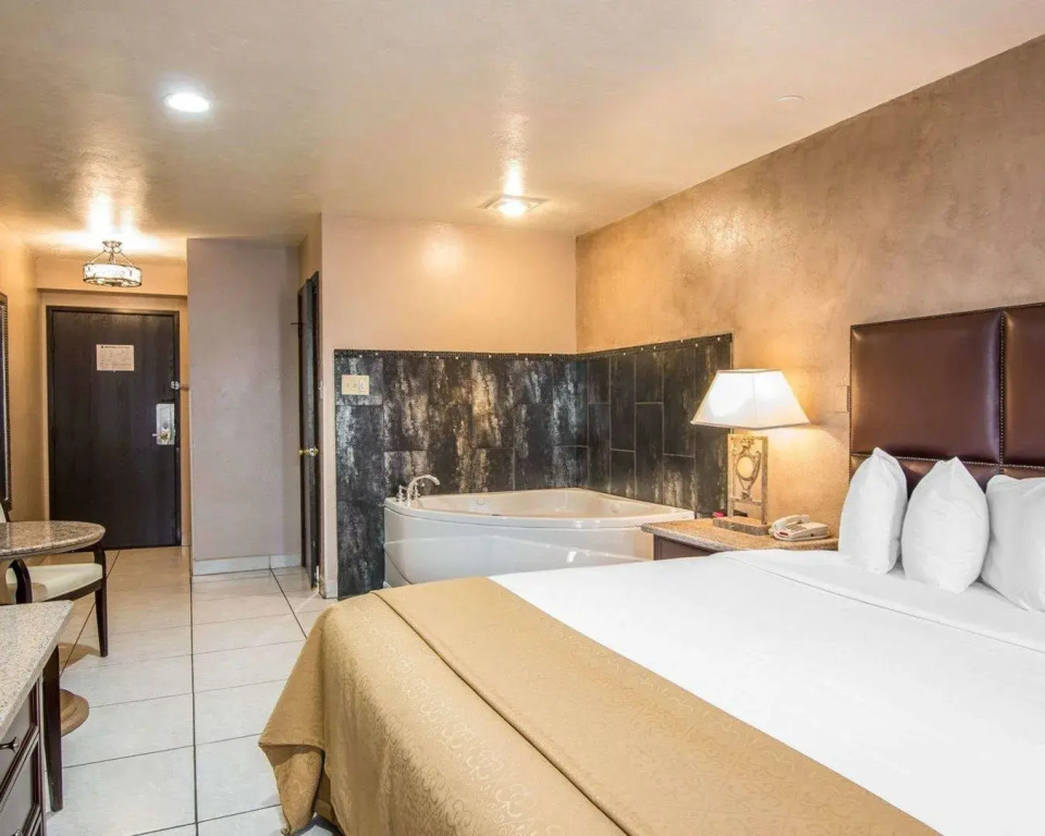 Hotel Baja San Diego - A Boutique Hotel