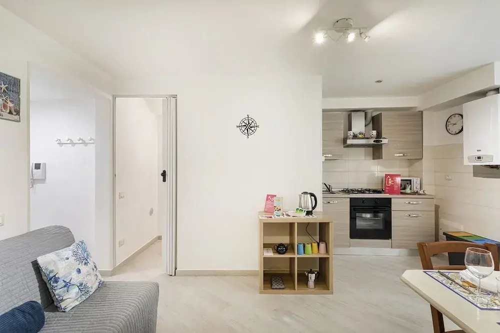 Comfy Apartment Near the Harbor by Wonderful Italy