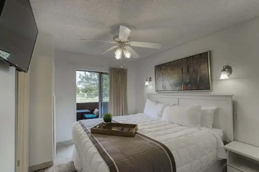 132 Fully Furnished, amenities galore! by RedAwning
