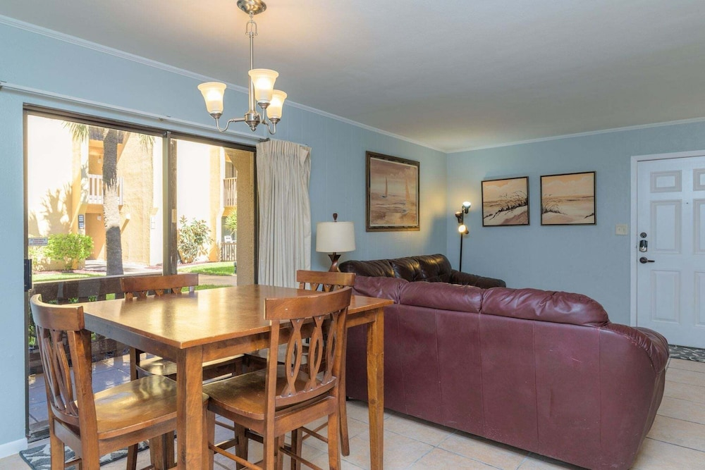 Tiki 135 - Spacious 1br Condo Sleeps 4 Near Beach 1 Bedroom Condo