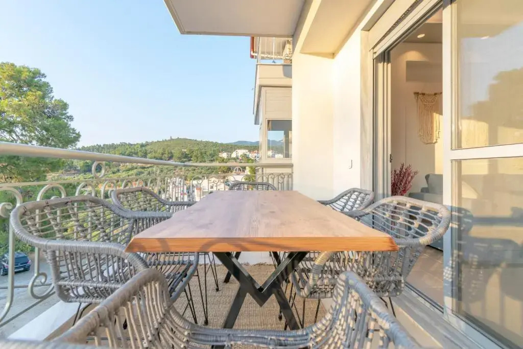 SithoniaRS Luxury Apartment 2nd Floor with Sea View