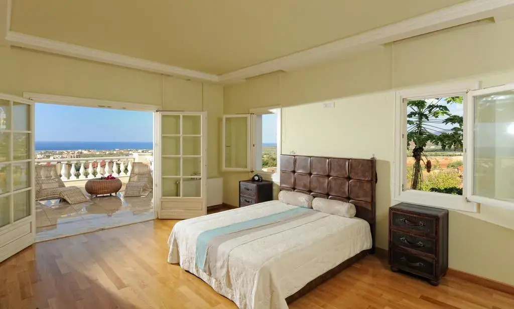Villa Iris Luxury House