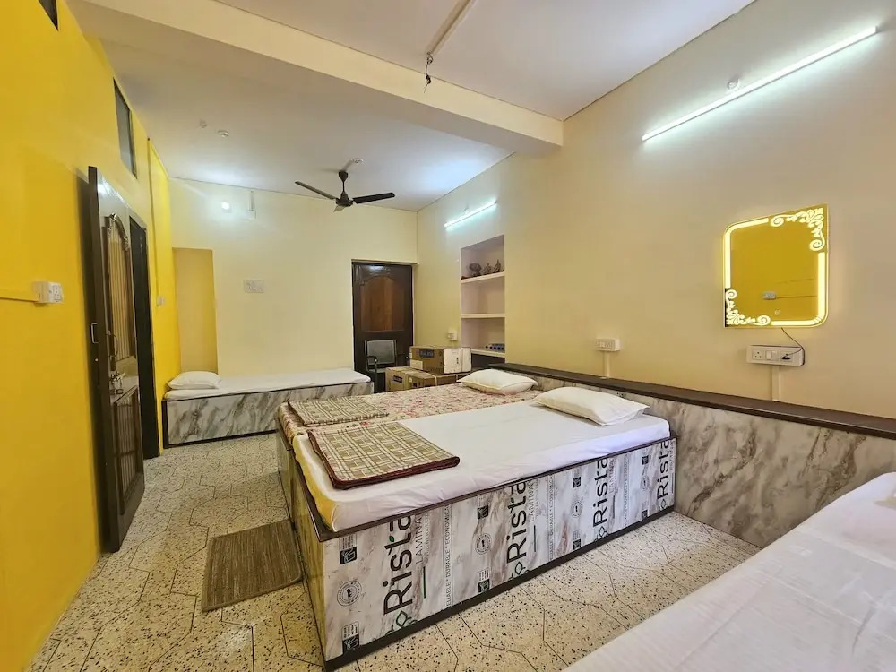 Saraogi Homestays