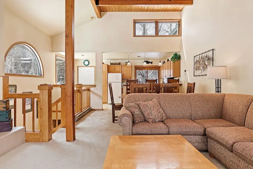 Riverside Condos B204 by Avantstay Condo Close To Downtown, Town Park & Ski Lift #8