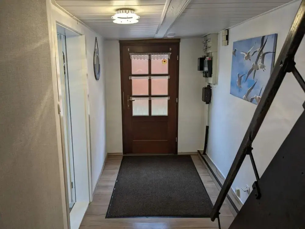 Huus Meta Modern Retreat