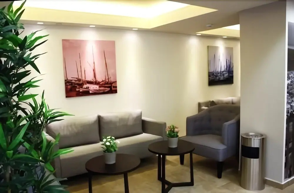 Maris Hotel